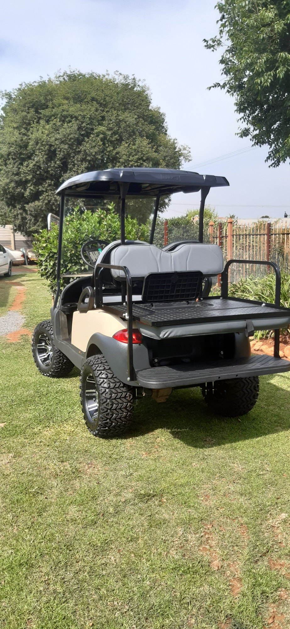 Club Car After 1 Club Car After 1