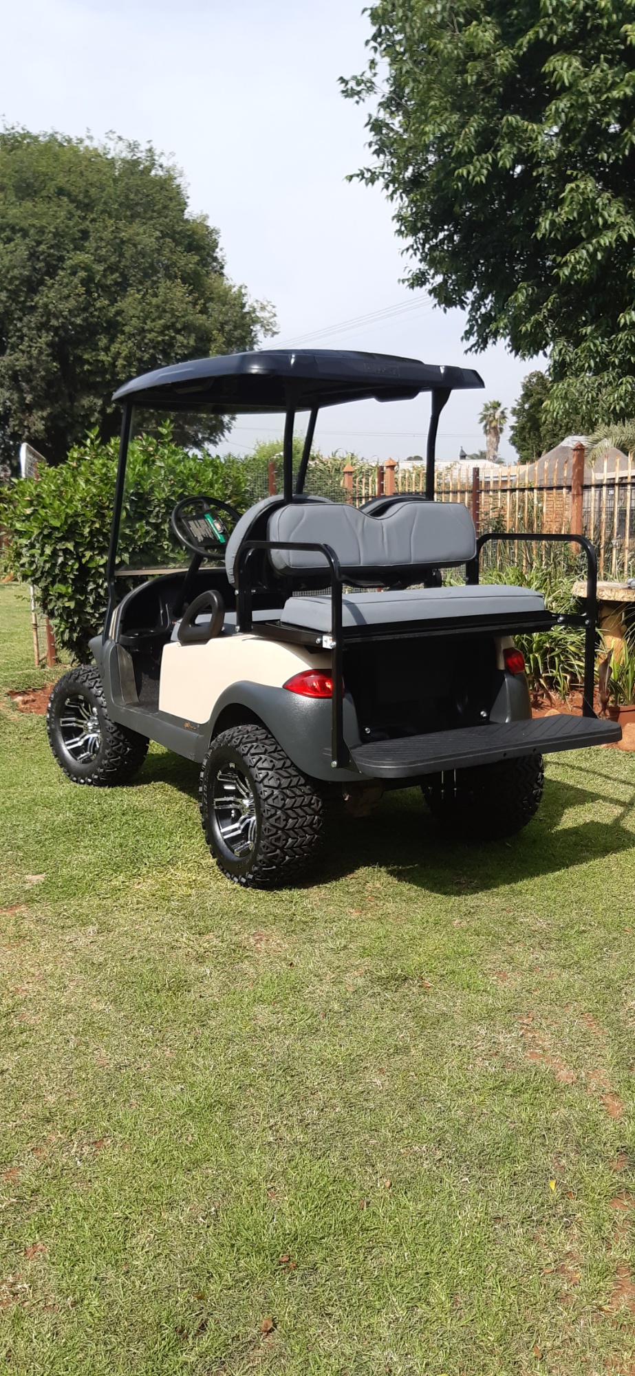 Club Car After 3 Club Car After 3